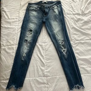 Daytrip, mid-rise distressed skinny Jean! Size 29. Like new, worn once.